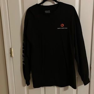Primitive Naruto long sleeve shirt. Comes from a pet and smoke free home.